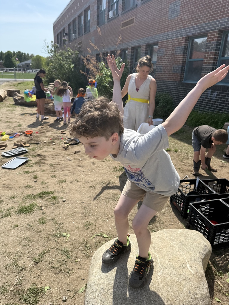 We are learning about bartering in Mrs. Marchand's kindergarten class and enjoying our outdoor classroom! 
