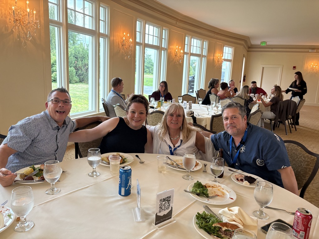 Enjoying some meal time with fellow colleagues
