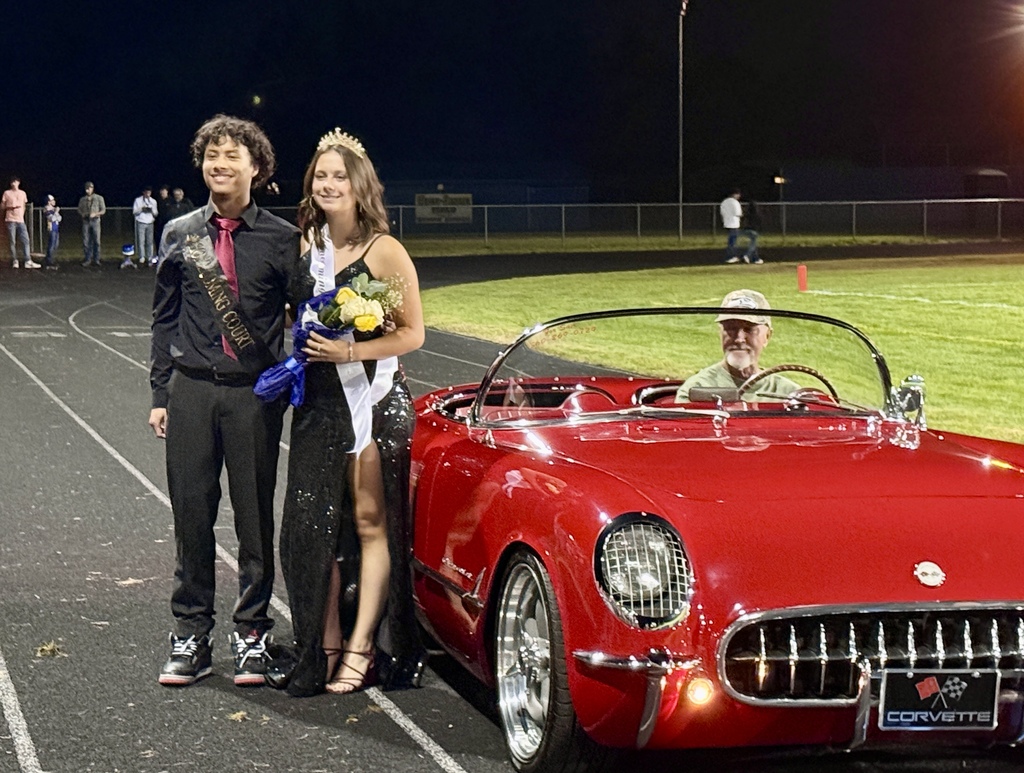 Homecoming court