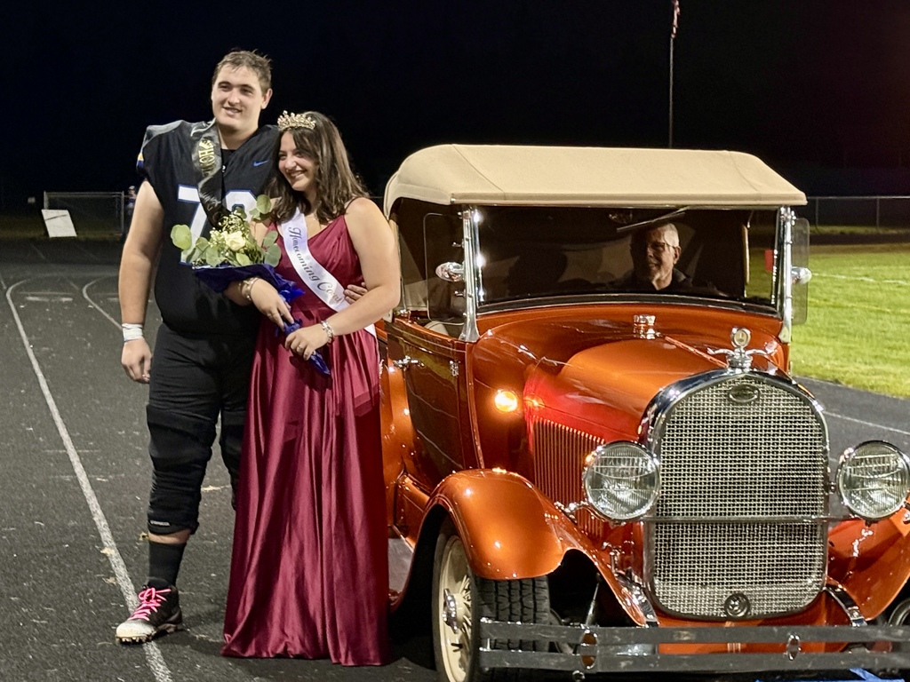 Homecoming court