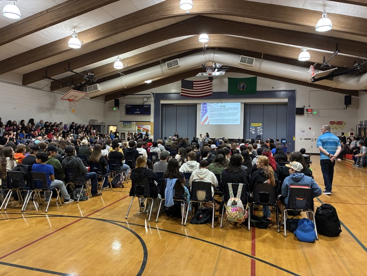 students at the Veterans Day assembly