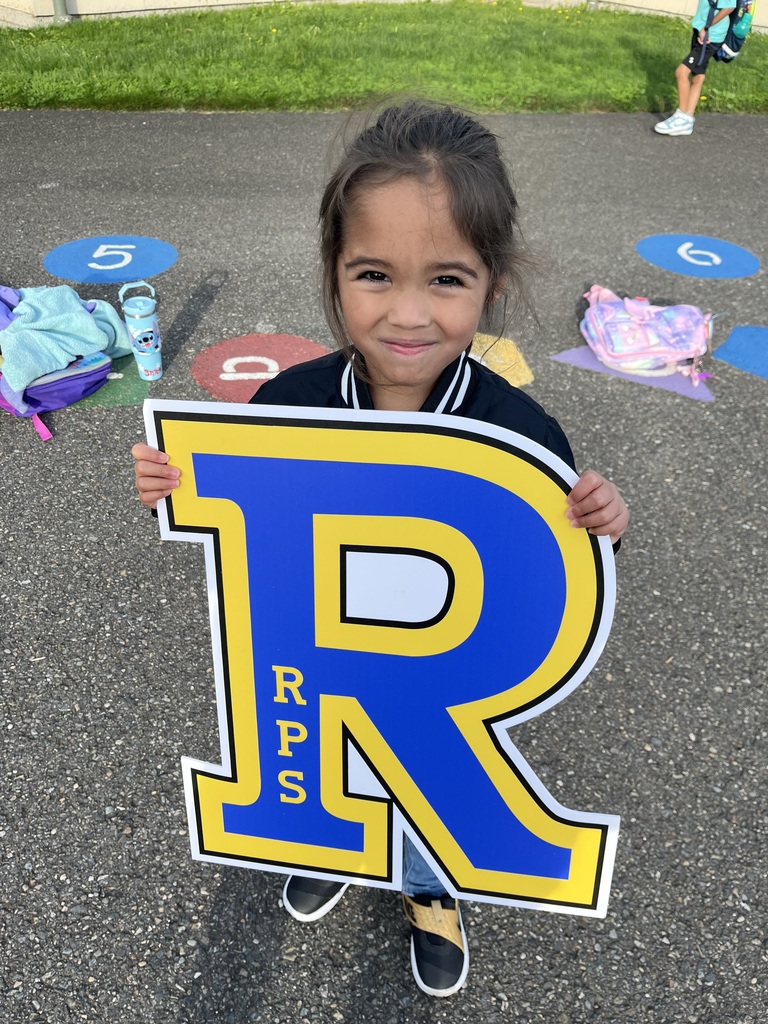 STudent hold RPS "R" at recess. 
