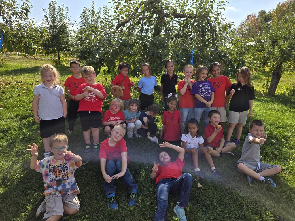 Rock County Christian School trip to The Apple Hut