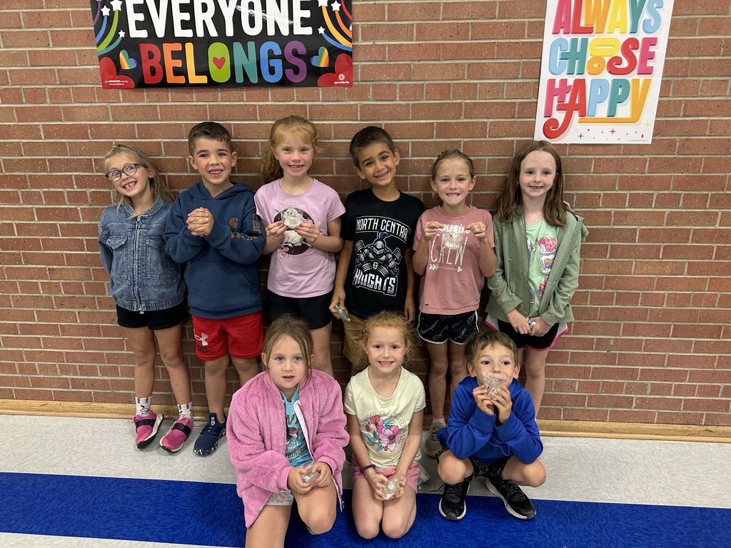 1st Grade - Huntlee, Kane, Ali, Jed, Emery, Esme Front - Kenna, Cadence, Archer