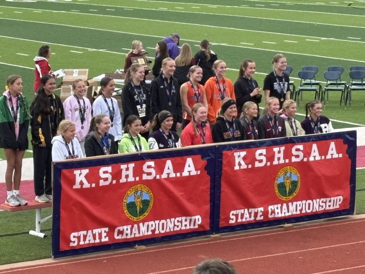 RCHS 4A Girls Medalists Liv Nippert, Clare Buessing, Lucy Nippert