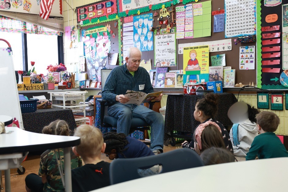 Milan Mayor Bruce Stickell