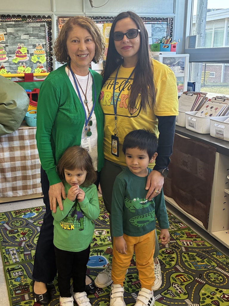 Grinch Day at Birchwood Elementary 2