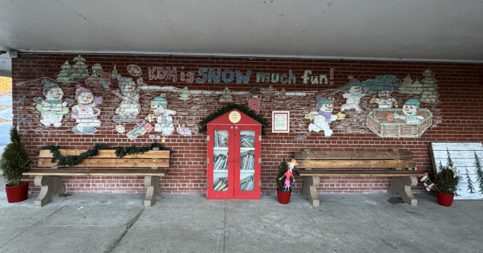 Mrs. Reilly and her Art Studio students recently completed their Wonderful Winter Mural. With materials generously provided by the PTA, their creativity and teamwork have made our school feel especially warm and welcoming. Thank you for adding such beauty to KDM! ❄️🎨
