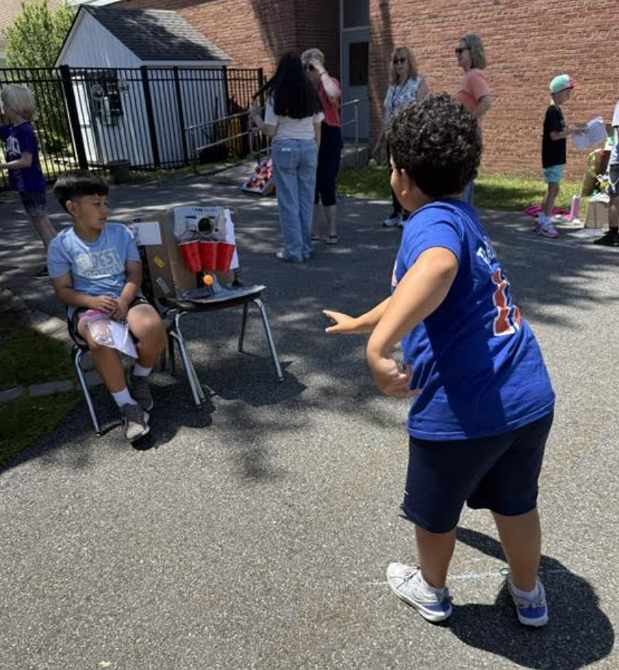 Students participating  in the 4th Grade Math Carnival 