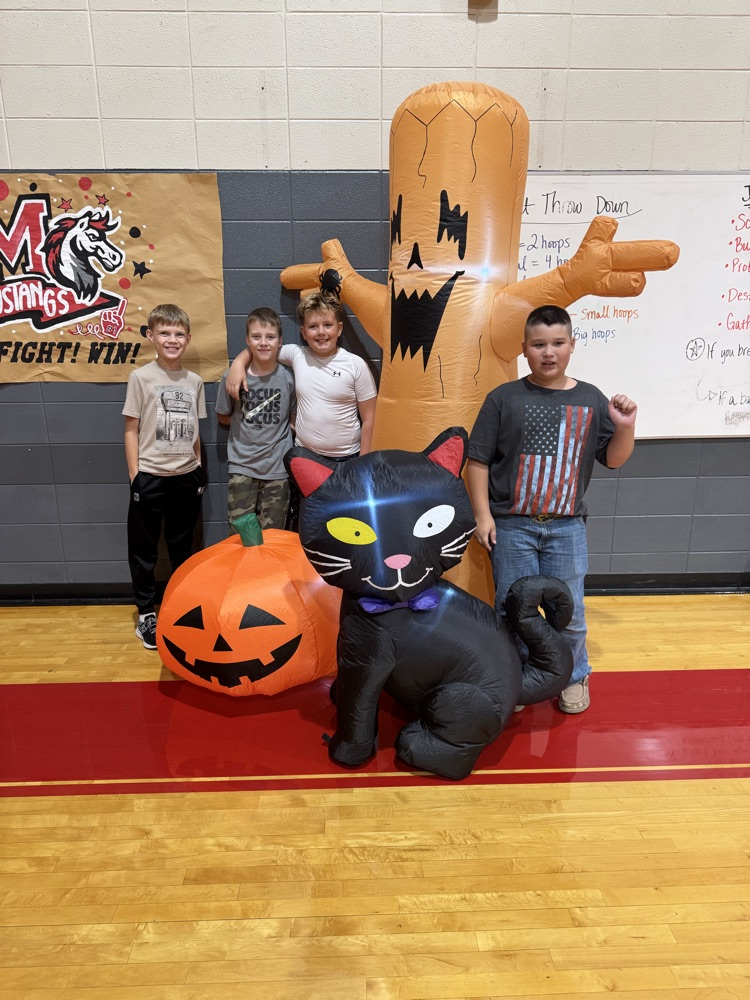 Our 3rd–5th grade Mustangs danced their way through a fun afternoon at our Scare Drugs Away Halloween Dance! We loved seeing our Mustangs having fun with friends and celebrating being drug free! 