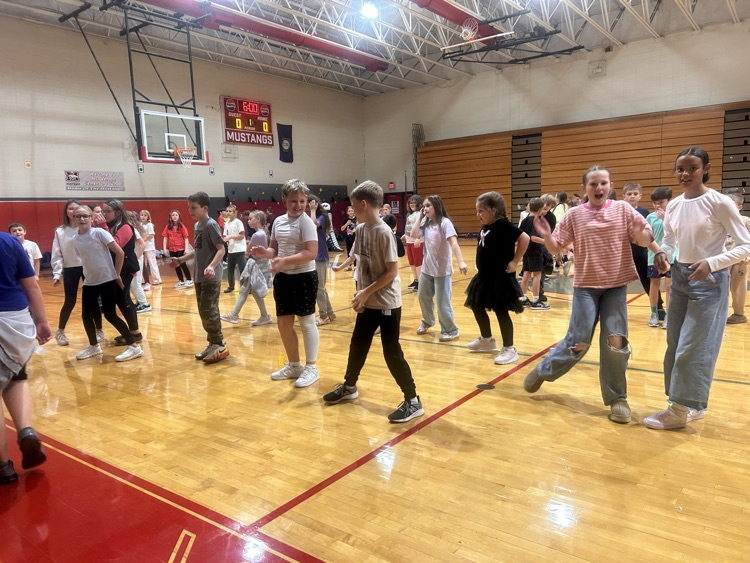 Our 3rd–5th grade Mustangs danced their way through a fun afternoon at our Scare Drugs Away Halloween Dance! We loved seeing our Mustangs having fun with friends and celebrating being drug free! 