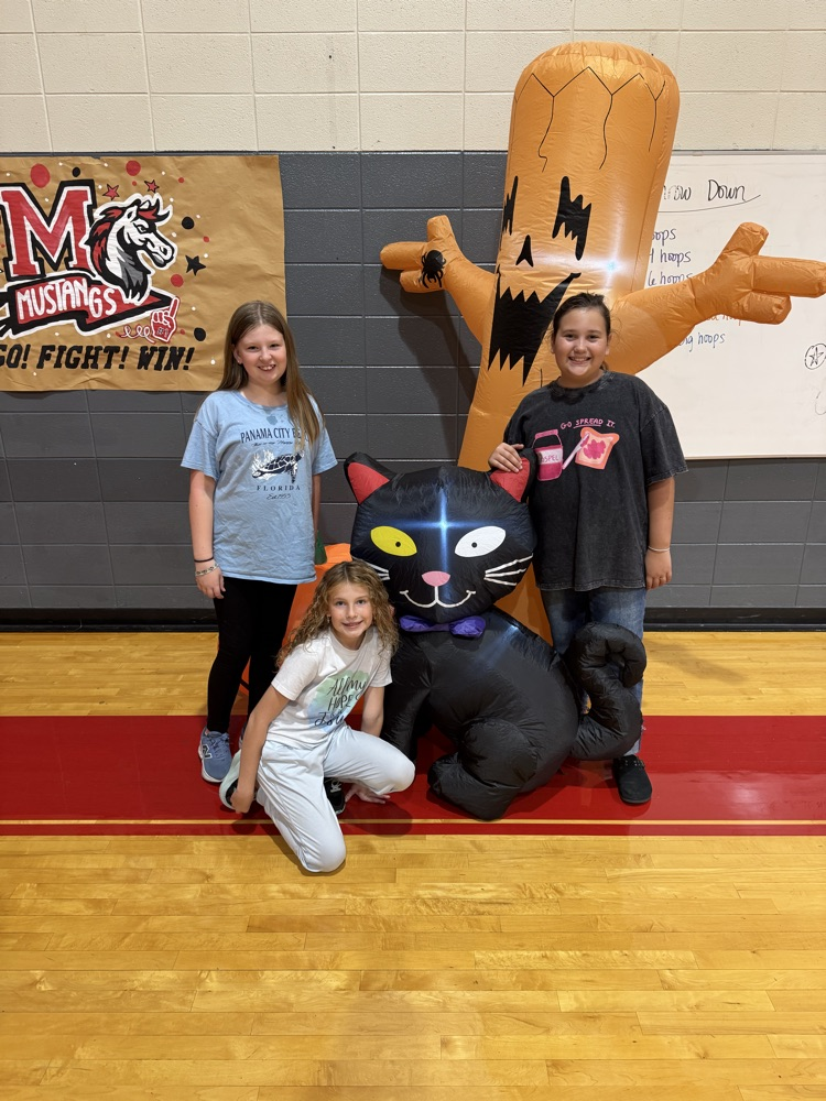 Our 3rd–5th grade Mustangs danced their way through a fun afternoon at our Scare Drugs Away Halloween Dance! We loved seeing our Mustangs having fun with friends and celebrating being drug free! 