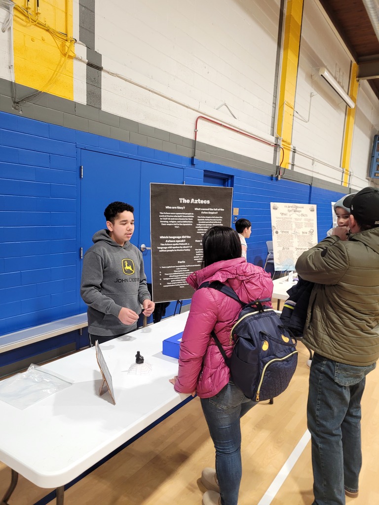 8th Grade Artifact Museum 26