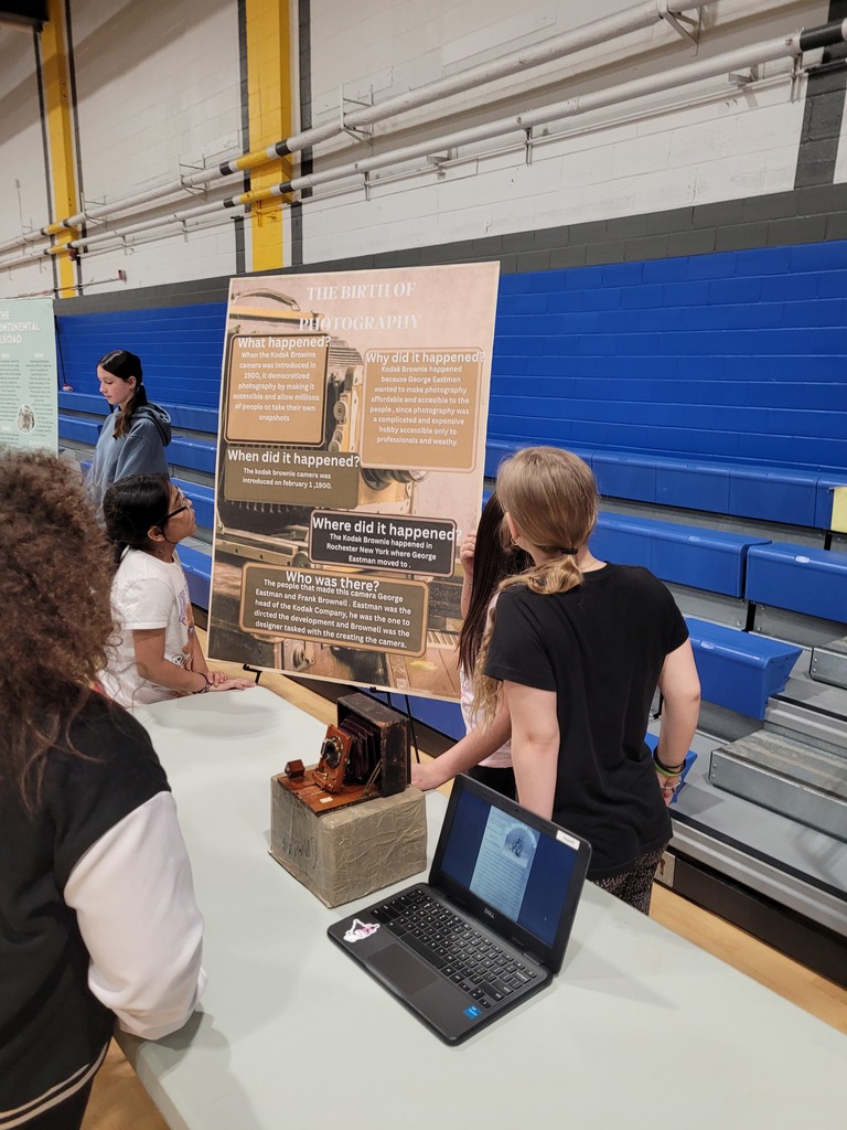 8th Grade Artifact Museum 26