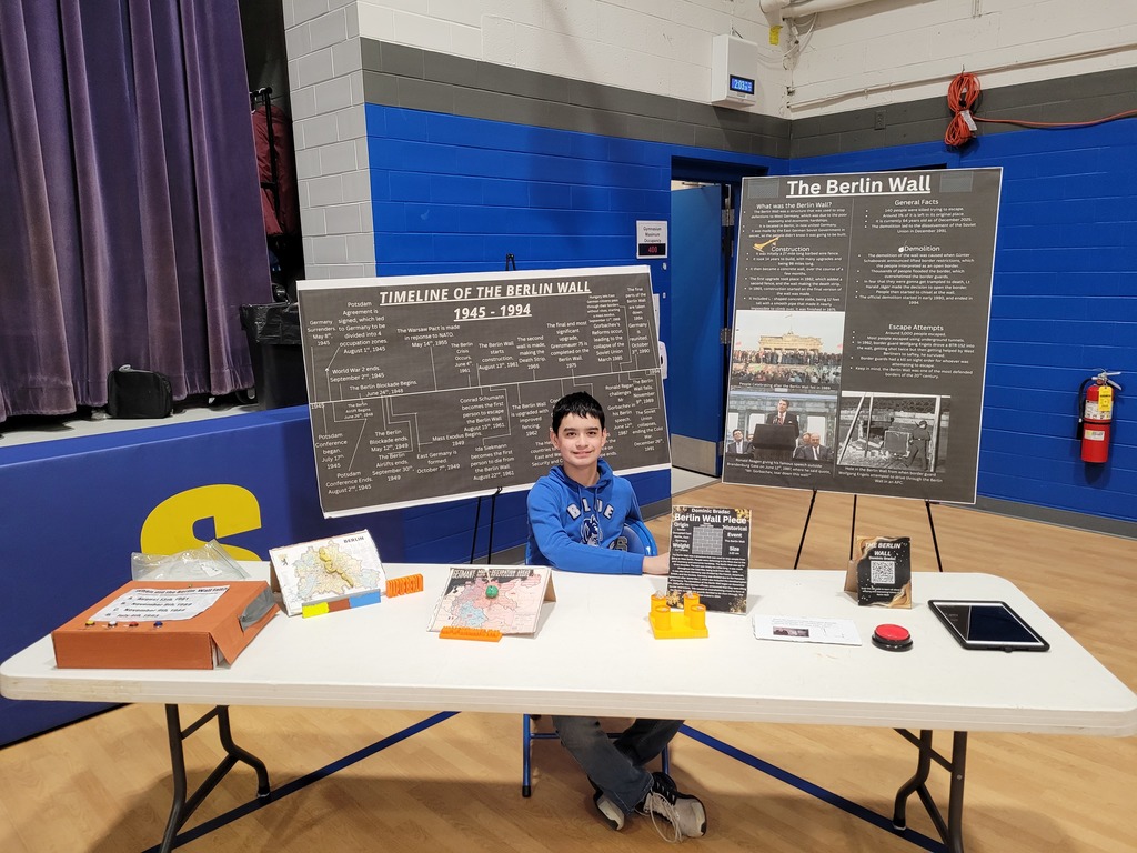 8th Grade Artifact Museum 26