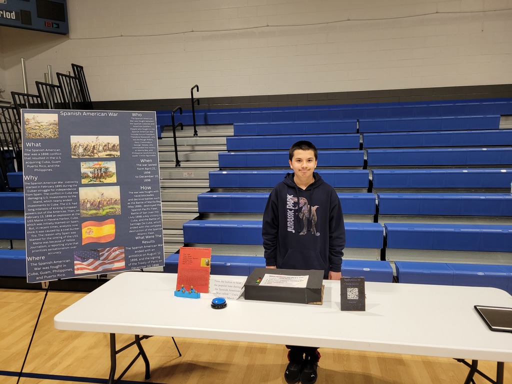 8th Grade Artifact Museum 26