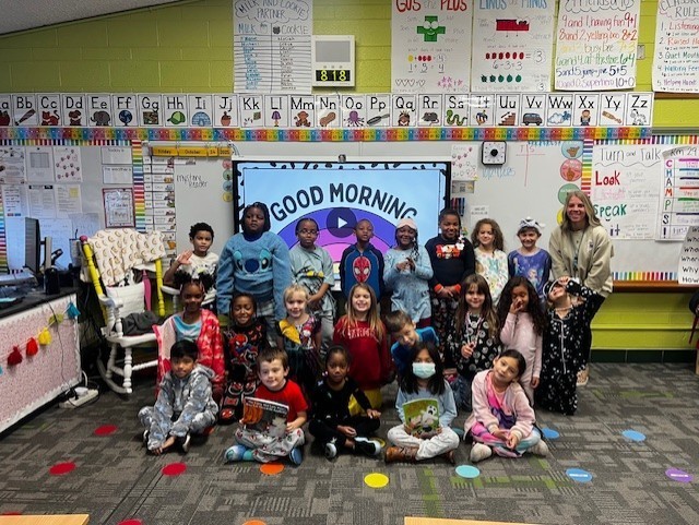 Nicole Bennett reading at West View