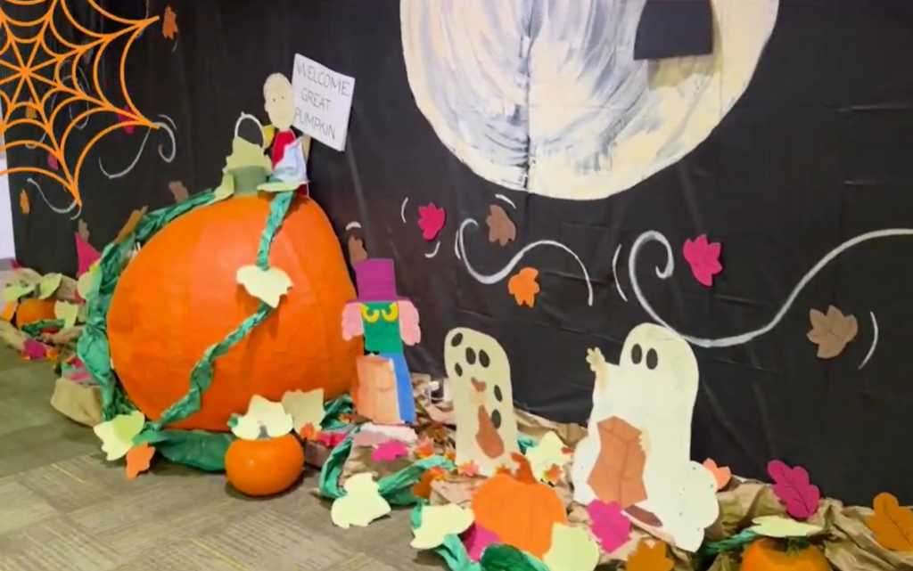 Halloween Decorating Contest