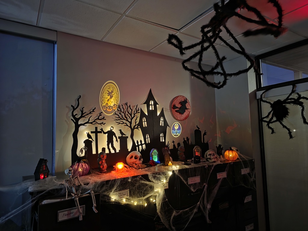 Halloween Decorating Contest