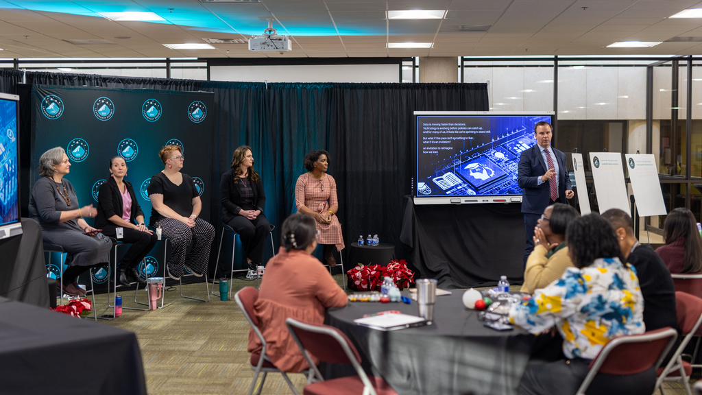 December 25 Summit-02