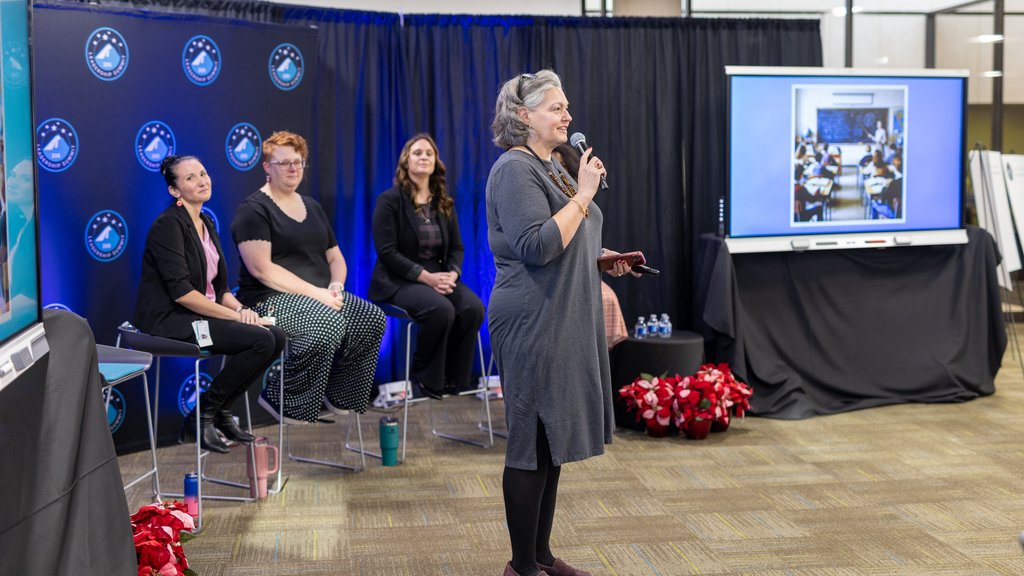 December 25 Summit-03