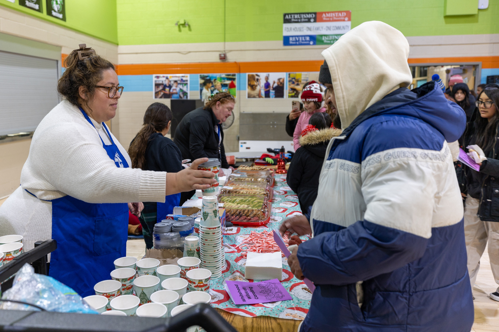 2025 Whitehead Caroling WEB-34