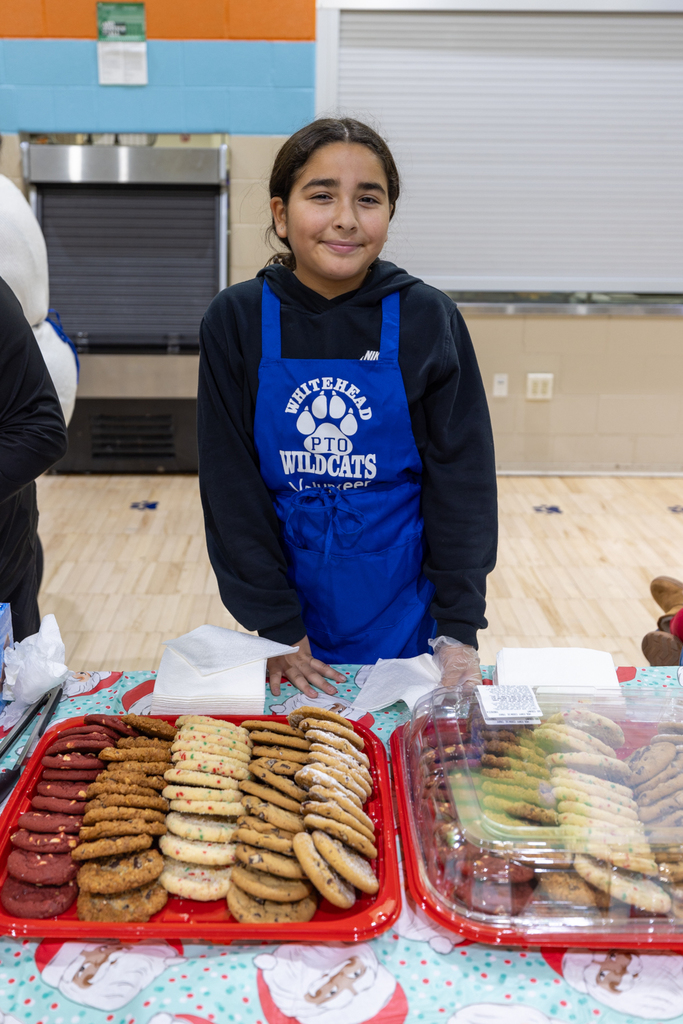 2025 Whitehead Caroling WEB-38