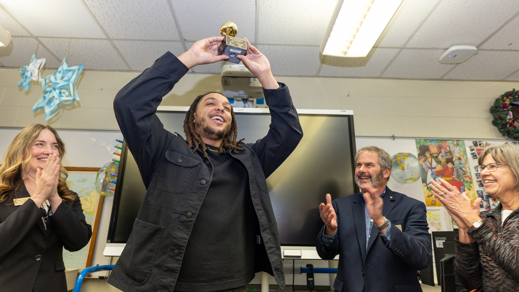 Golden Apple Award Winner