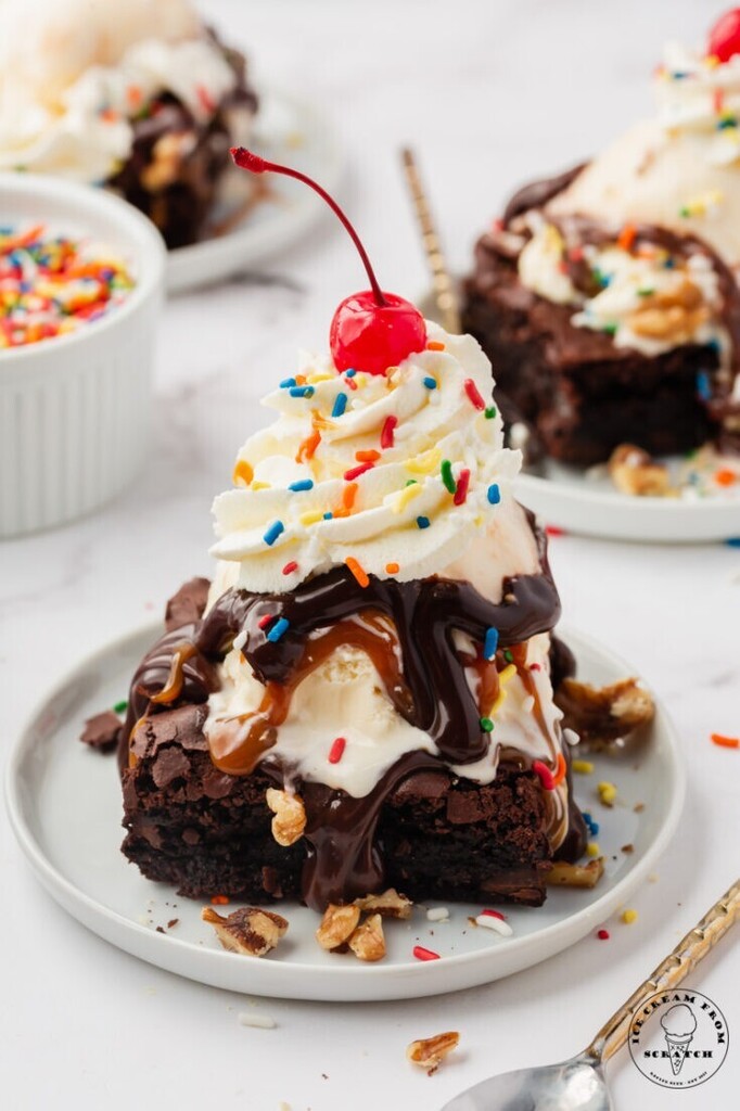 brownie sundae
