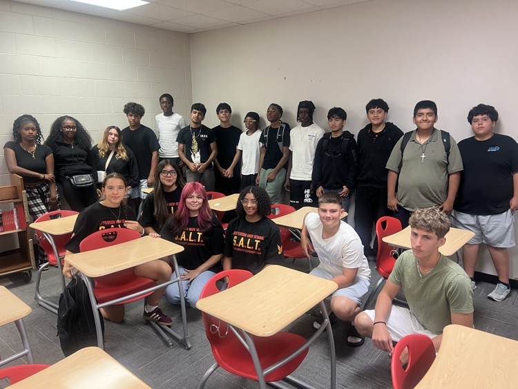 The student athlete, leadership team poses with the refresh students