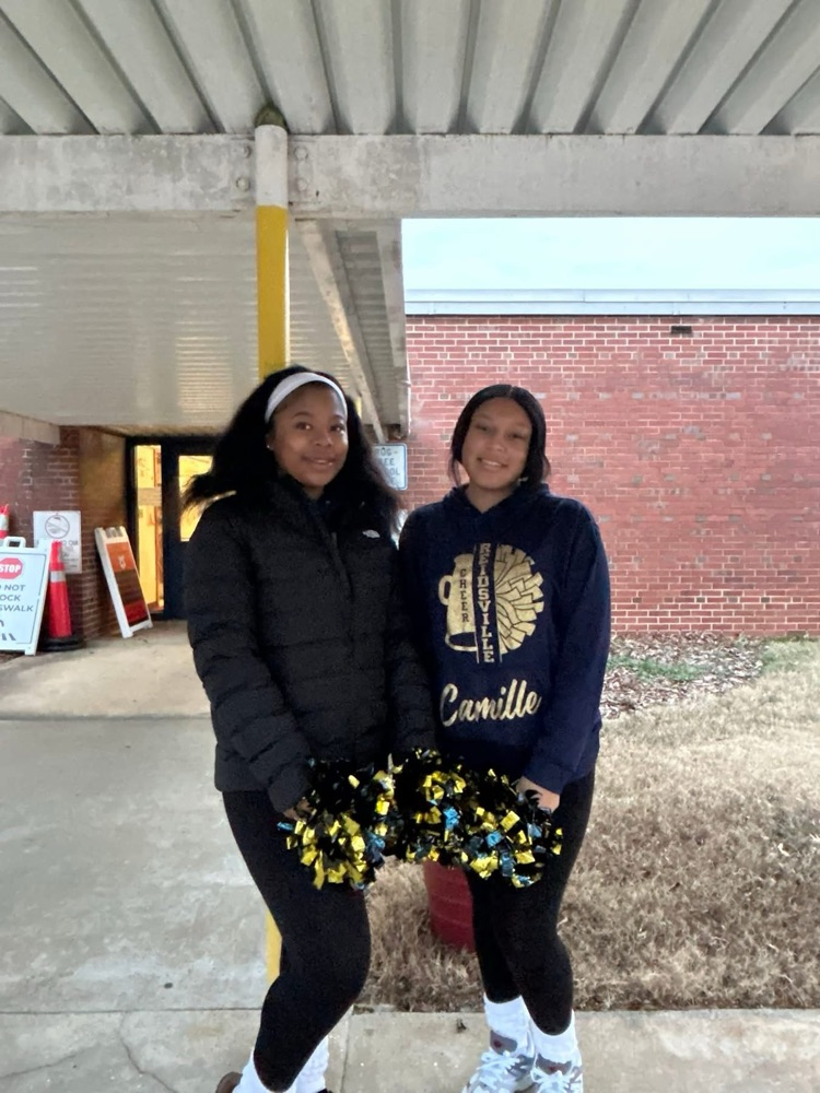 Reidsville High School cheerleaders