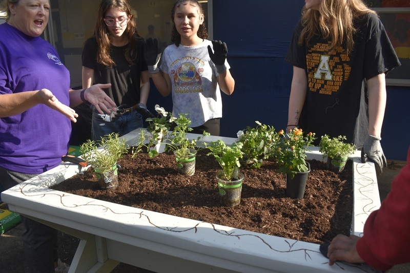 RHS students and Reidsville Garden Club