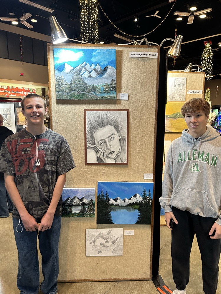 Art students at the Festival of Trees!