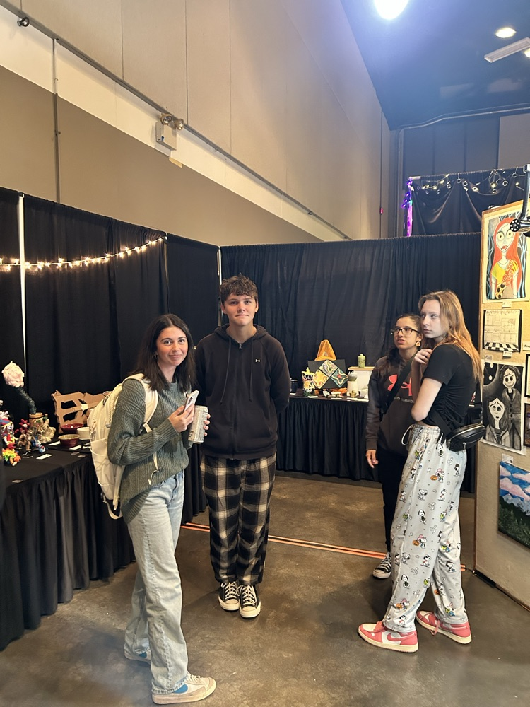 Art students at the Festival of Trees!