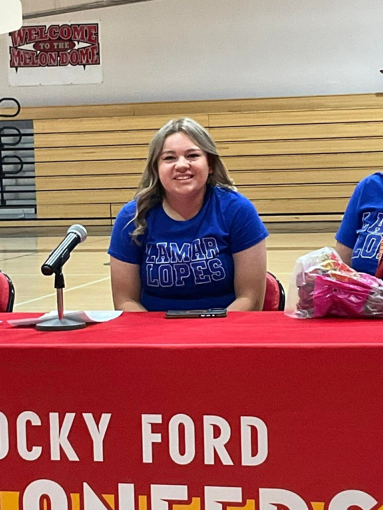 Alexis Baca - Softball Signing w/ LCC 