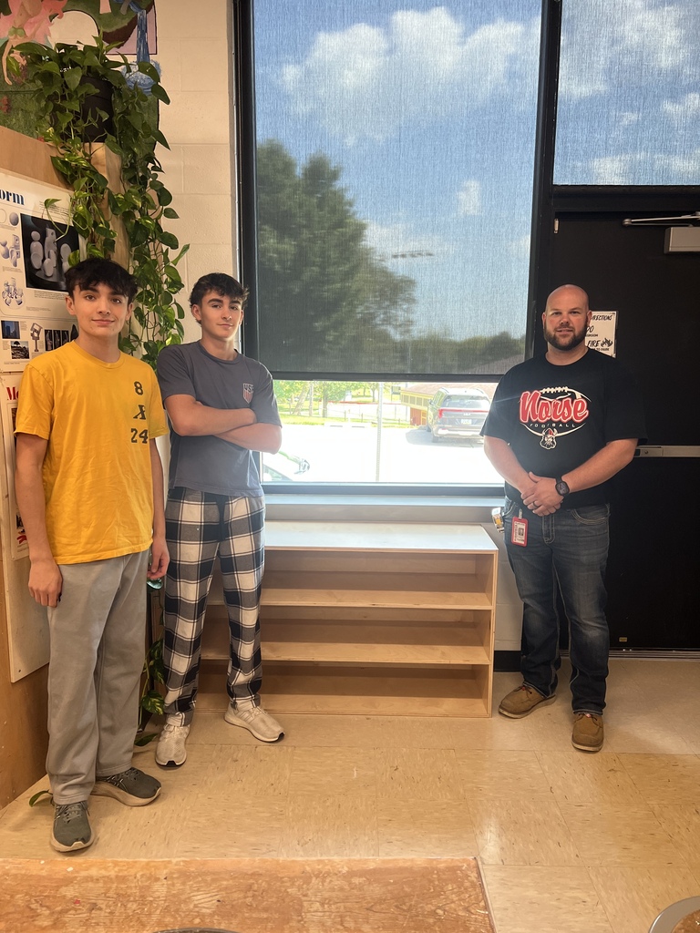 Art shelf created by Shop class.