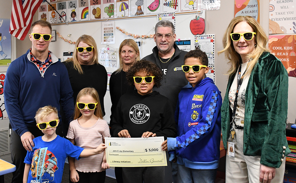 John Joy students and staff receive the Dollar General Literacy Grant.