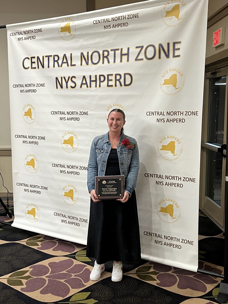 Rome Free Academy health teacher Reanna Zappavigna receives the 2025 NYS AHPERD Joy of Effort Award.