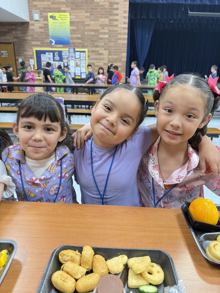 Kinder in Pajamas