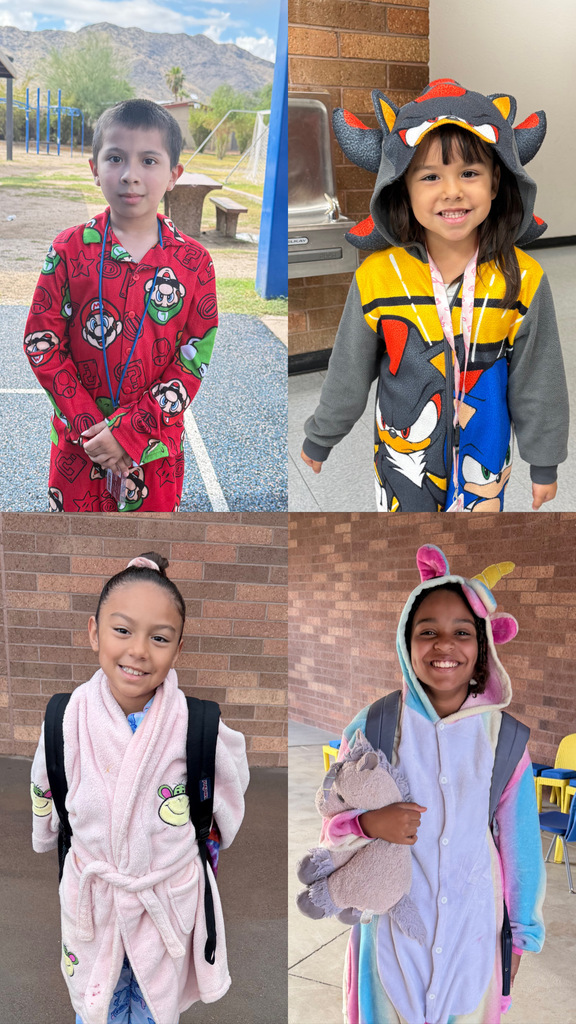 4 students in Pjs