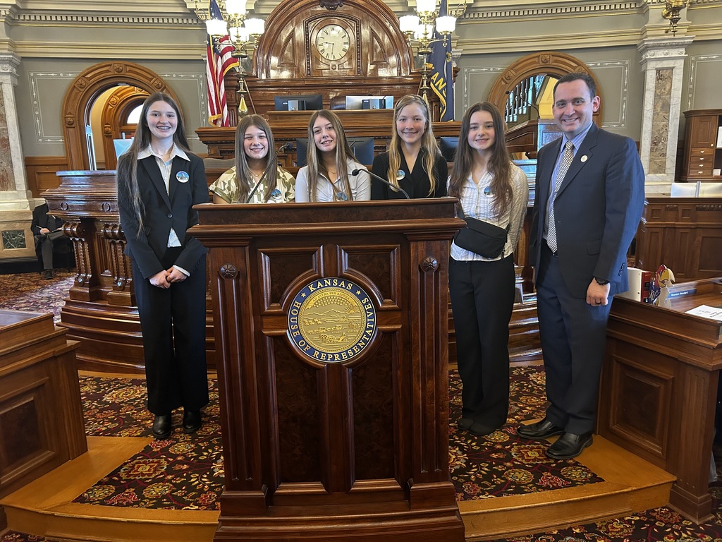 8th graders with Blake Carpenter