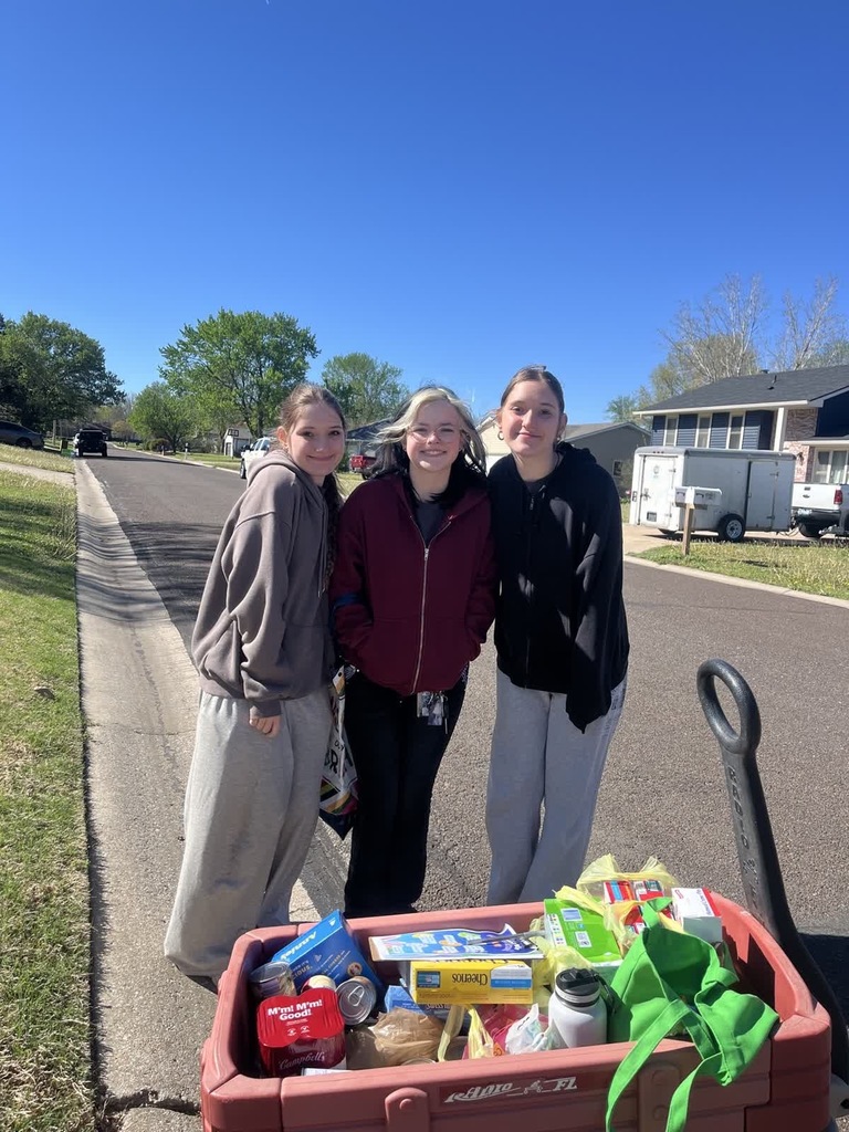 KAY Club Food Drive students