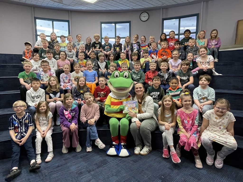 First Grade Students visit with Froggy!