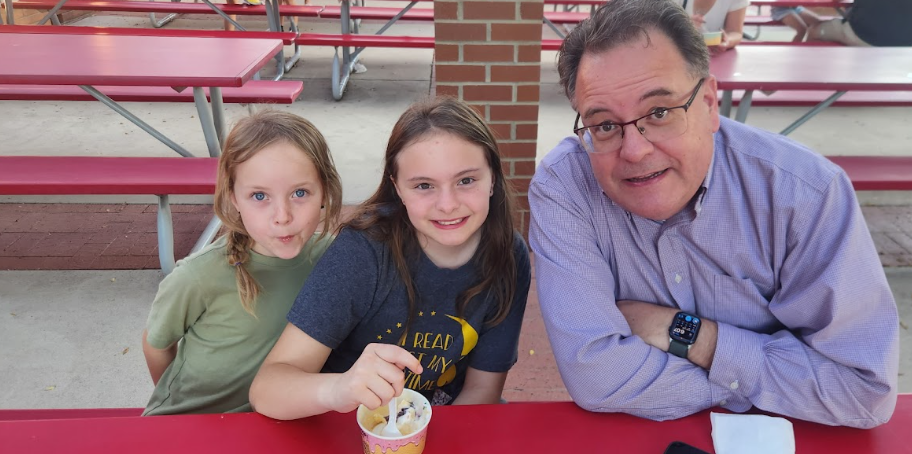 family with ice cream