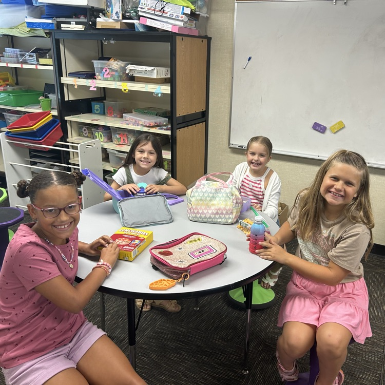 girls making bracelets