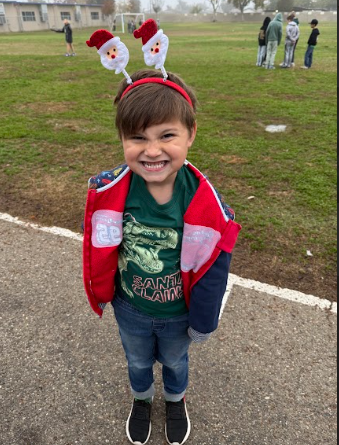 student dress as favorite holiday movie characters