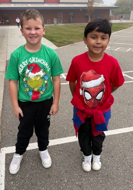 students dressed in red and green