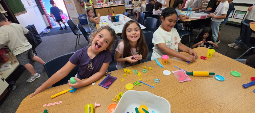students playing with playdough