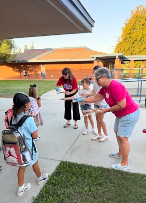 students getting donuts