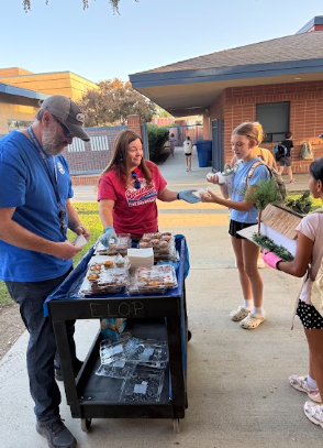 students getting donuts